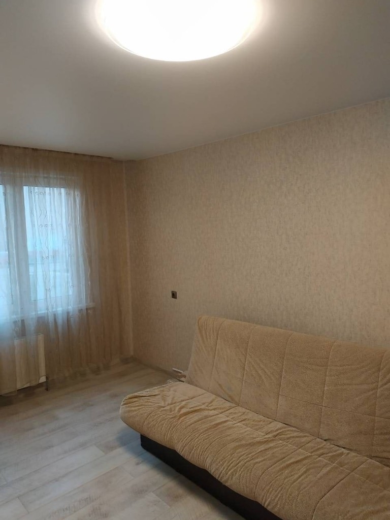Сдам 1-к квартиру в хорошем доме.