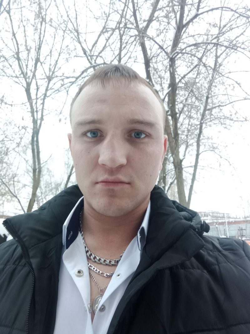 Парень по вызову.