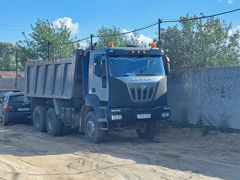 Продам самосвал Ивеко 6х6