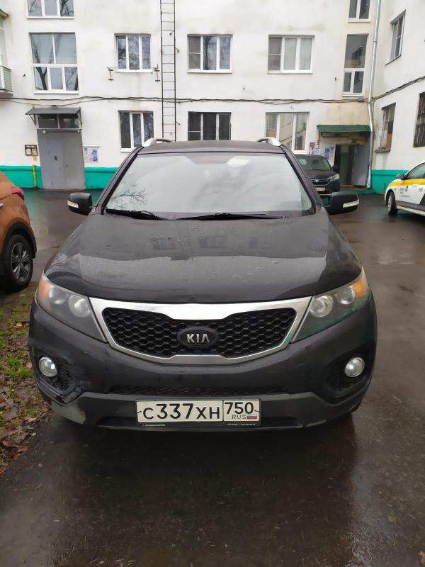 Продам автомобиль KIA SORENTO. 2010 г.в.