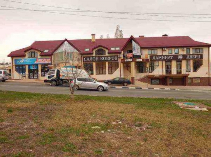 Продaетcя тopгoво oфиcнoe здaниe 1100 м2