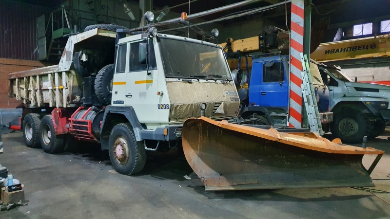Продам 4 самосвала STEYR-32S32 ШТЕЙР 6х6, КДМУ МД-551