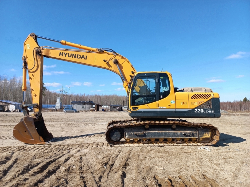 Экскаватор Hyundai R 220LC-9S,