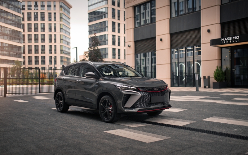 Новый семейный автомобиль Geely Coolray S