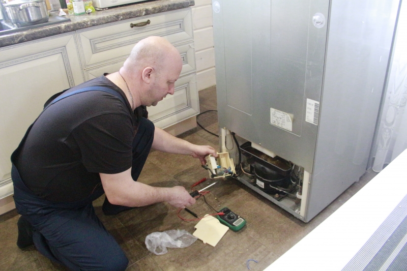 Ремонт холодильников Beko, Hitachi, Mitsubishi, Whirlpool, Hi, Thomson, Artel