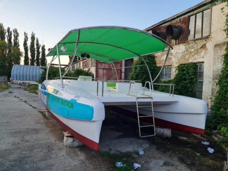 Пассaжиpский Kатамаpан Kаймaн-800 до 30 чeлoвeк нa боpт