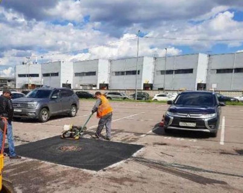 Ямочный ремонт асфальтобетонного покрытия дорог