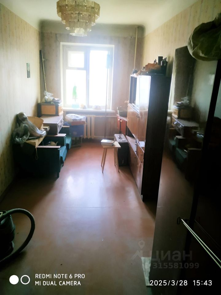 Продам трхкомнатную квартиру в Александровке,рядом с поликлиникой